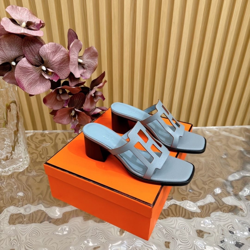H**mes slippers